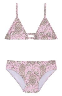 Светло-розовый