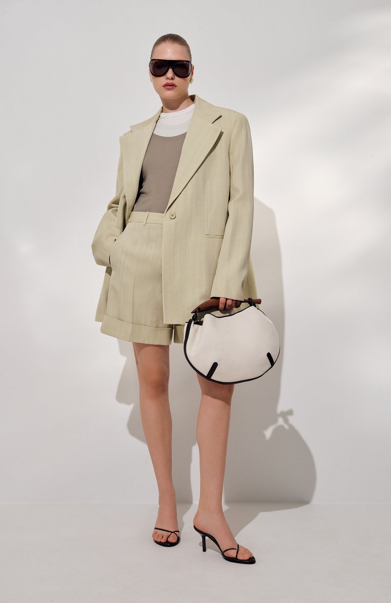 Женские шорты из вискозы и шелка JIL SANDER светло-зеленого цвета, арт. J02KA0333-J65005 | Фото 7 (Длина Ж (юбки, платья, шорты): Мини; Материал внешний: Шелк, Вискоза; Стили: Классический; Кросс-КТ: костюм; Автоматизация состава: Проставлено; Автоматизация ТО: Проставлено)