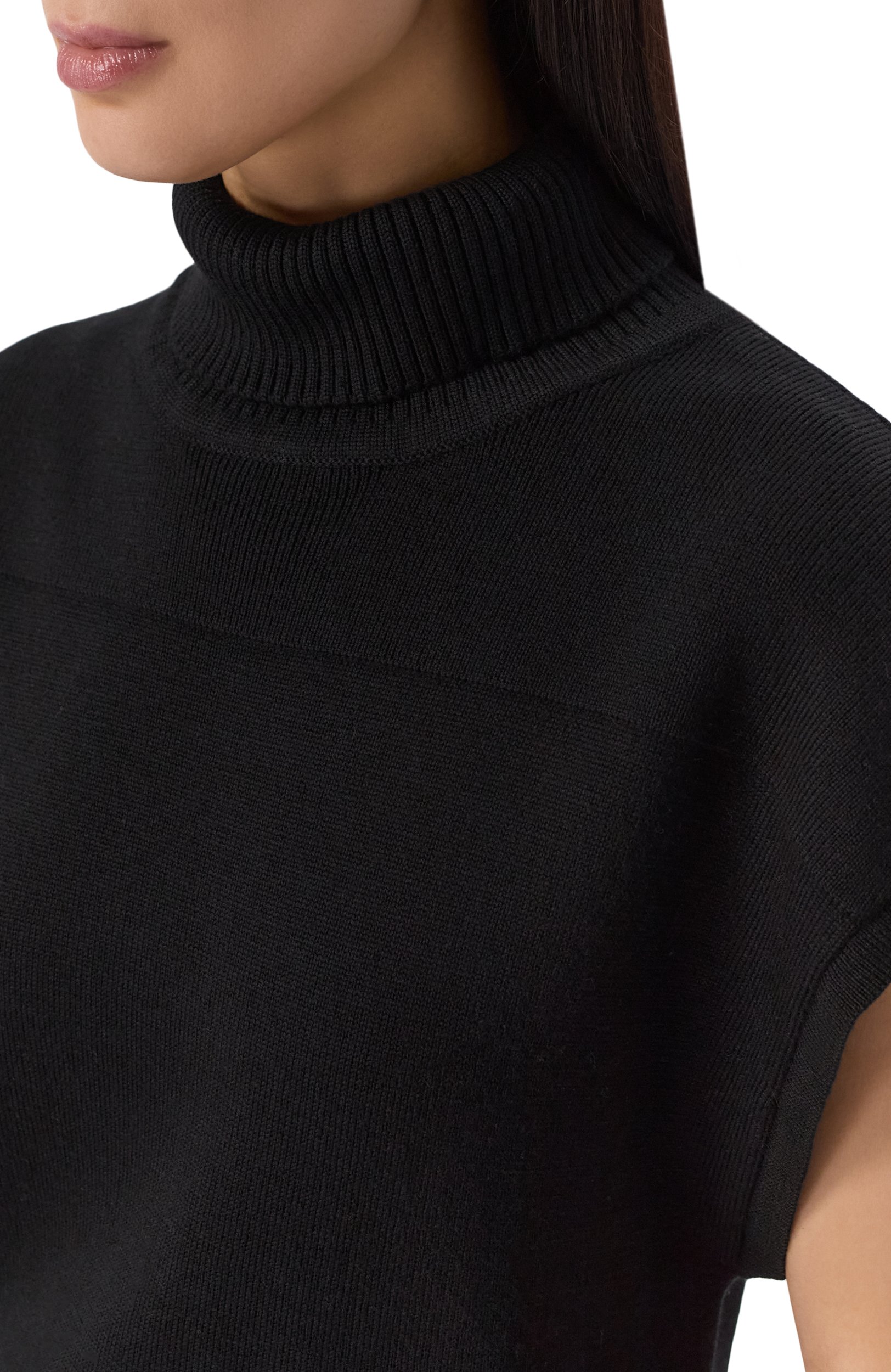 Шерстяной топ YUZEFI черного цвета по цене 39850 руб., арт. YALDA-FUNNEL NECK DRAPE BACK T0P, фото 5 Шерстяной топ YUZEFI, арт. YALDA-FUNNEL NECK DRAPE BACK T0P, фото 5
