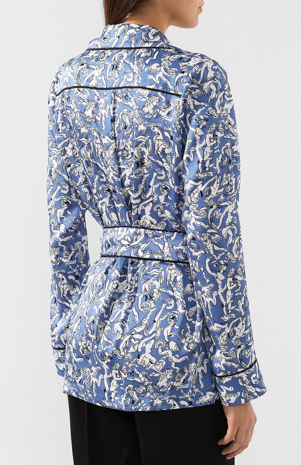 Блузка с поясом VICTORIA, VICTORIA BECKHAM синего цвета по цене 28850 руб., арт. SHVV 159 SS19 PRINTED P0LY TWILL, фото 4 Блузка с поясом VICTORIA, VICTORIA BECKHAM, арт. SHVV 159 SS19 PRINTED P0LY TWILL, фото 4