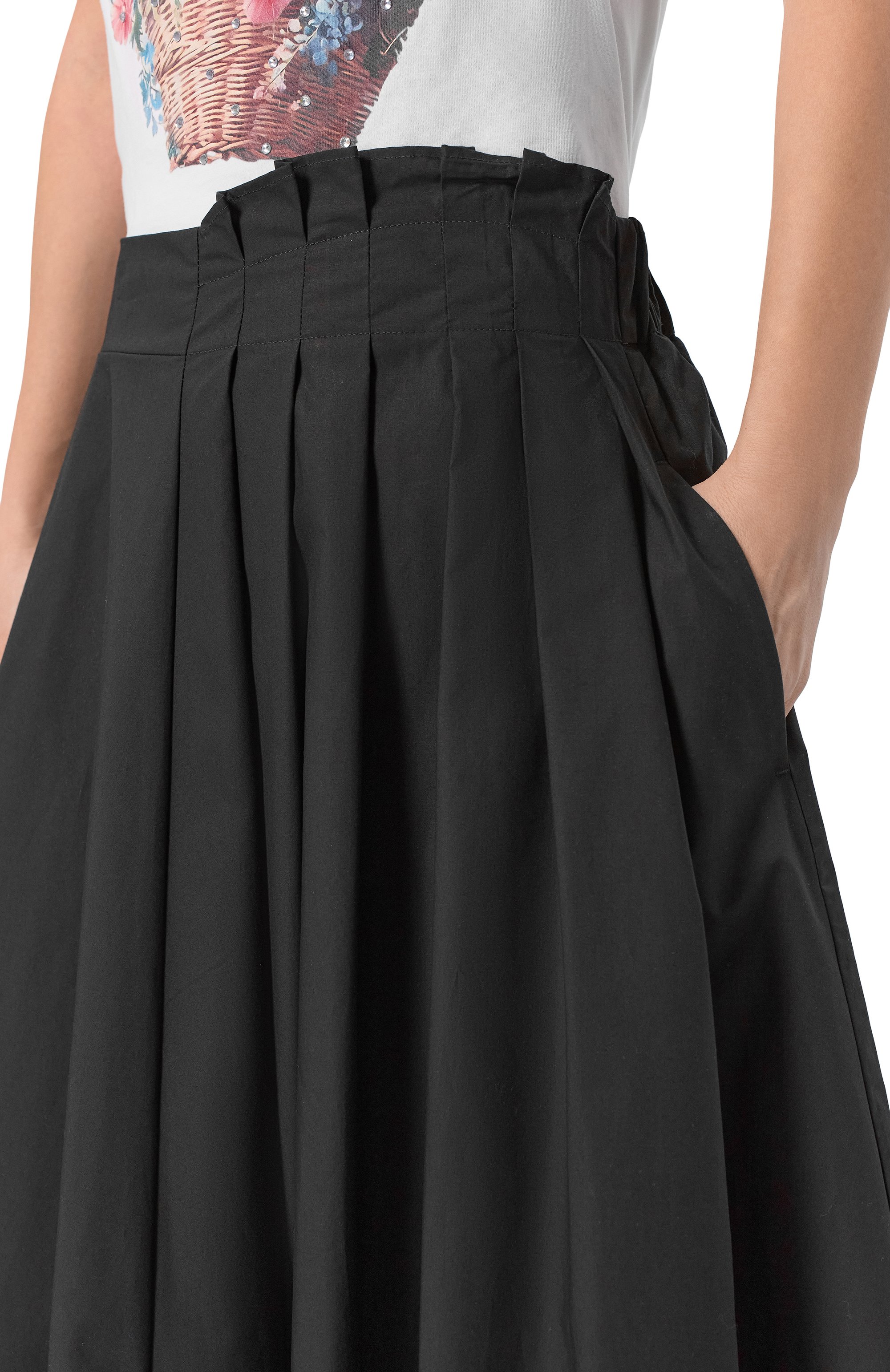 Хлопковая юбка MSGM черного цвета по цене 42550 руб., арт. 4041MDD19/267112, фото 5 Хлопковая юбка MSGM, арт. 4041MDD19/267112, фото 5