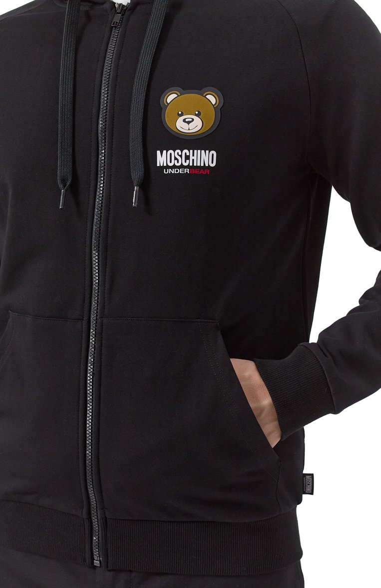 Мужской хлопковая толстовка MOSCHINO черного цвета, арт. 232V6/A1789/4413 | Фото 5 (Материал внешний: Хлопок; Рукава: Длинные; Длина (для топов): Стандартные; Мужское Кросс-КТ: Толстовка-домашняя одежда; Стили: Кэжуэл; Кросс-КТ: домашняя одежда; Тематический товар: Teddy Bear)