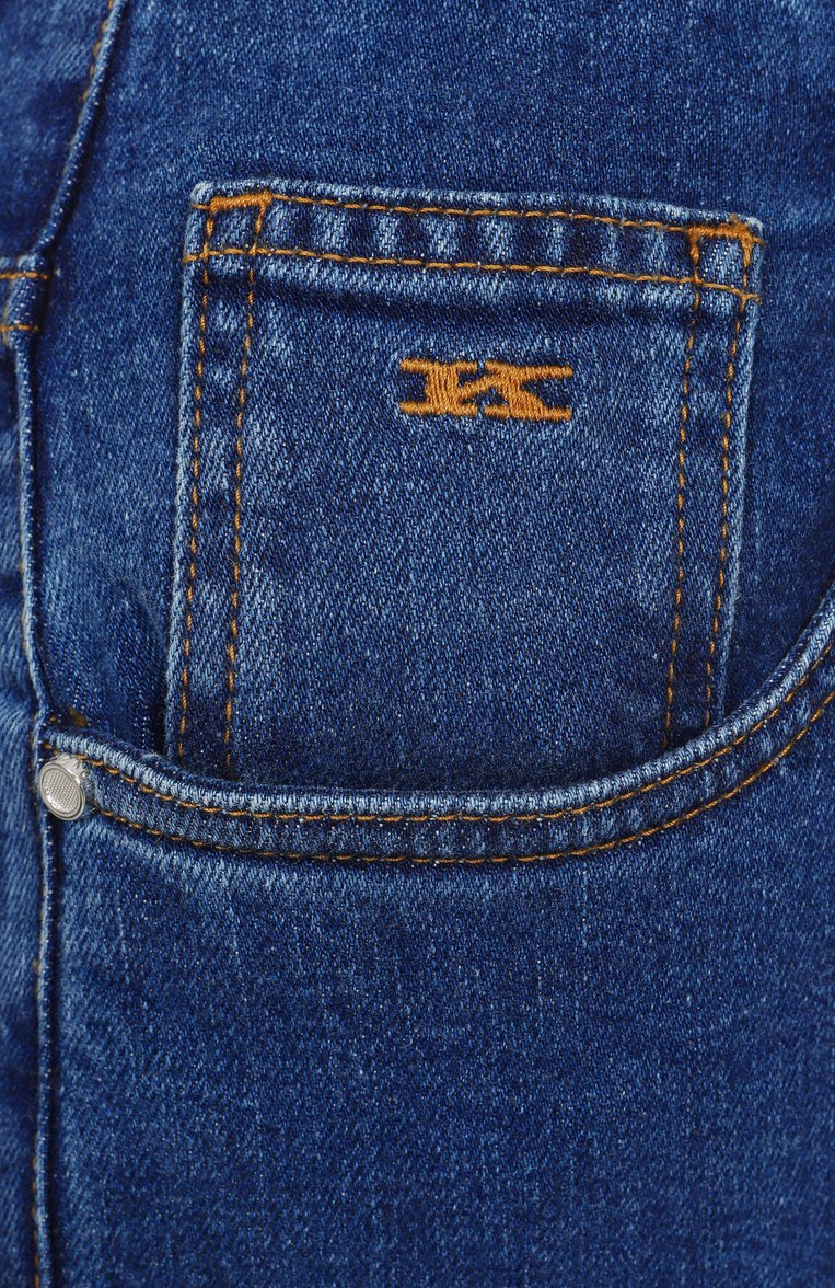 Женские джинсы KITON синего цвета, арт. DJ56103K0930F02 | Фото 6 (Материал внешний: Хлопок, Деним; Длина (брюки, джинсы): Стандартные; Детали: Делаве; Кросс-КТ: Деним; Силуэт Ж (брюки и джинсы): Прямые; Стили: Кэжуэл)