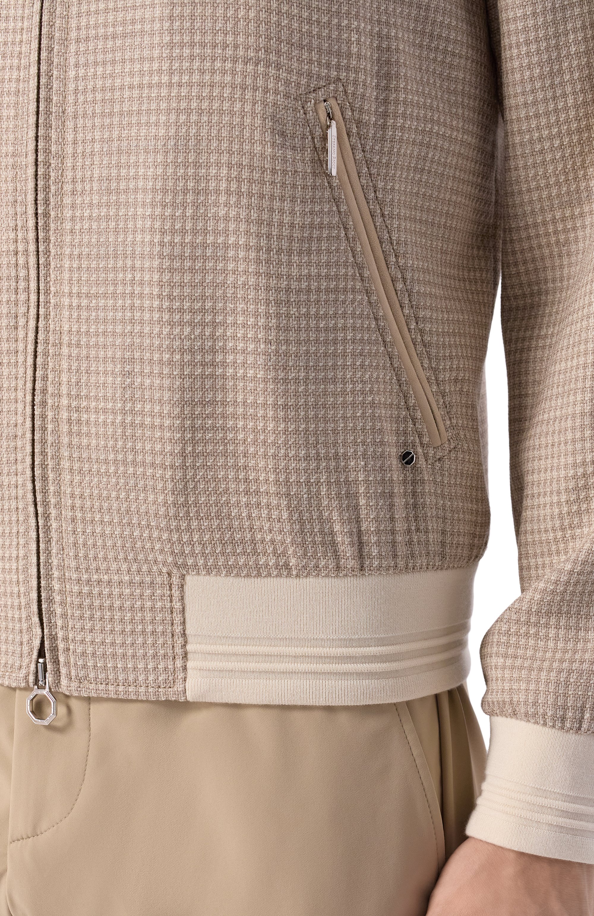 Бомбер из шерсти и шелка STEFANO RICCI бежевого цвета по цене 550000 руб., арт. MZJ5100070/LP50HA, фото 5 Бомбер из шерсти и шелка STEFANO RICCI, арт. MZJ5100070/LP50HA, фото 5