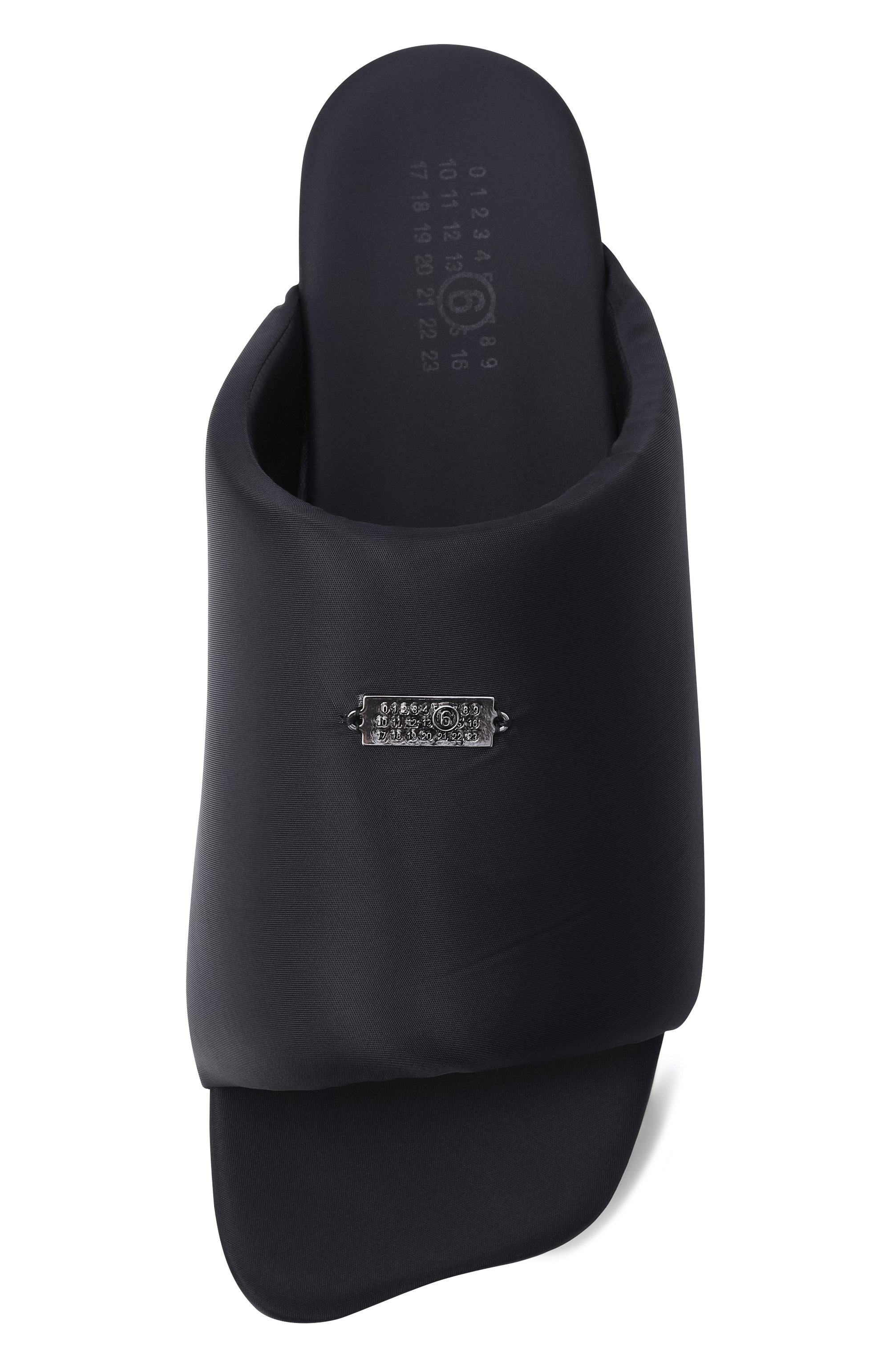 Текстильные шлепанцы anatomic MM6 черного цвета по цене 48050 руб., арт. SH3WP0007/P7705, фото 5 Текстильные шлепанцы anatomic MM6, арт. SH3WP0007/P7705, фото 5