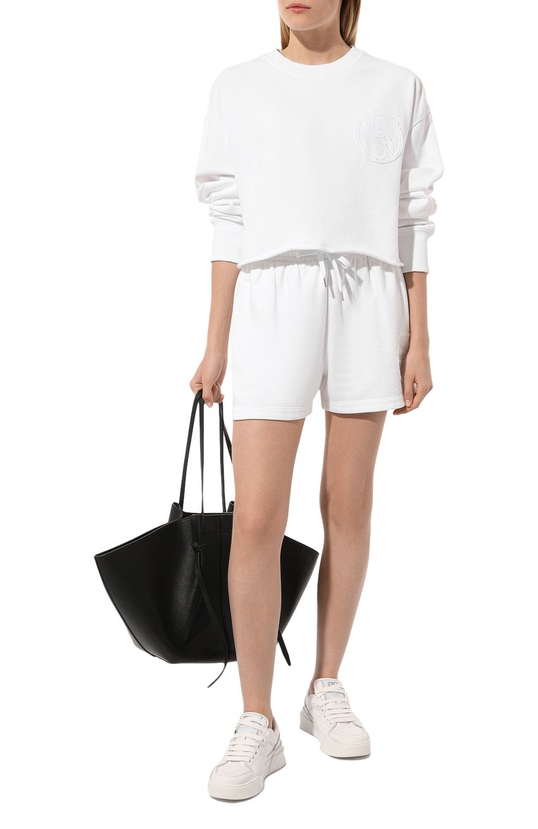 Женские хлопковые шорты STELLA MCCARTNEY белого цвета, арт. 6J0270/3SPY55 | Фото 2 (Длина Ж (юбки, платья, шорты): Мини; Материал внешний: Хлопок; Стили: Спорт-шик)