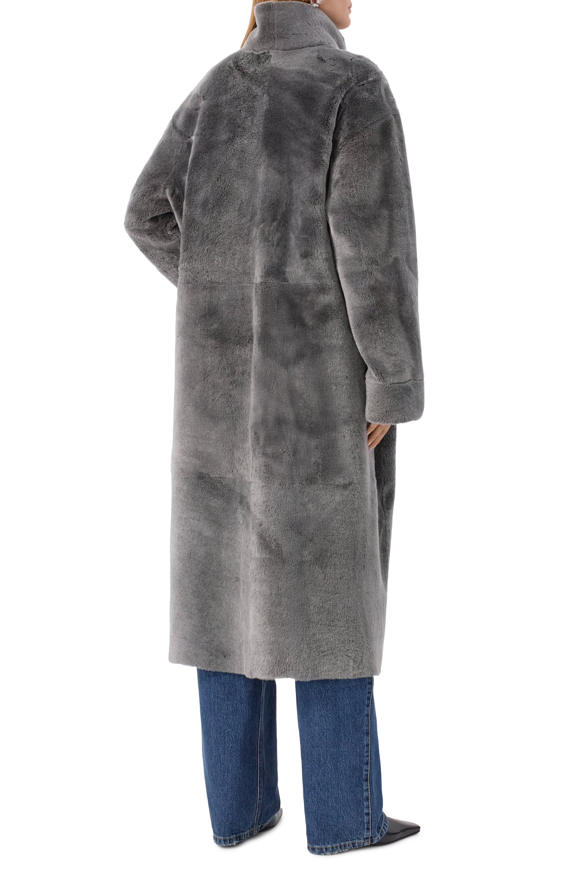 Дубленка из овчины SIMONETTA RAVIZZA серого цвета по цене 499500 руб., арт. F05C0142H21T, фото 4 Дубленка из овчины SIMONETTA RAVIZZA, арт. F05C0142H21T, фото 4