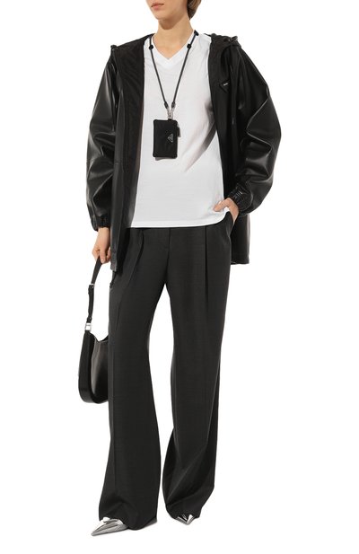 Хлопковая футболка PRADA белого цвета по цене 105000 руб., арт. 135699-1XBH-F0964-212, фото 2 Хлопковая футболка PRADA, арт. 135699-1XBH-F0964-212, фото 2