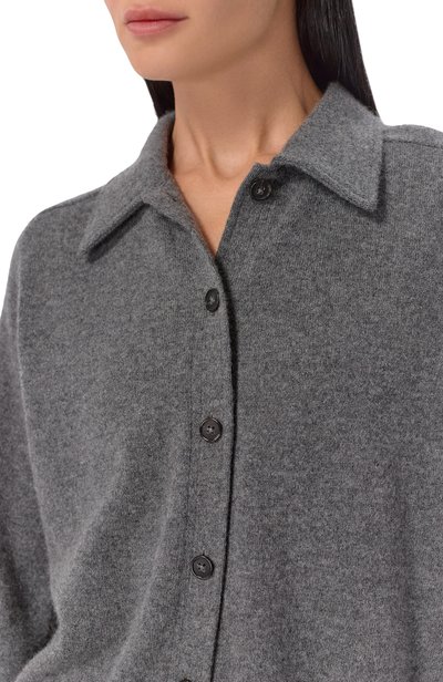Кашемировый кардиган TOTEME темно-серого цвета по цене 85900 руб., арт. 243-WRT0347-YA0016, фото 5 Кашемировый кардиган TOTEME, арт. 243-WRT0347-YA0016, фото 5