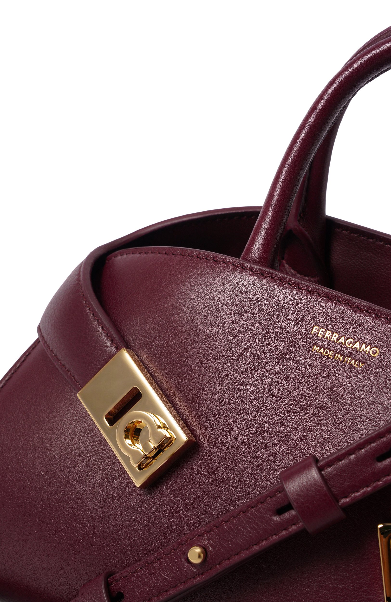 Сумка hug mini FERRAGAMO бордового цвета по цене 243500 руб., арт. 215975/791878, фото 6 Сумка hug mini FERRAGAMO, арт. 215975/791878, фото 6