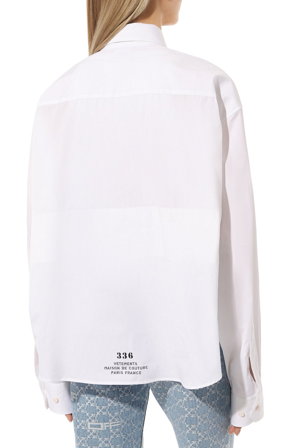 Хлопковая рубашка VETEMENTS белого цвета по цене 87900 руб., арт. UE63SH461W, фото 4 Хлопковая рубашка VETEMENTS, арт. UE63SH461W, фото 4