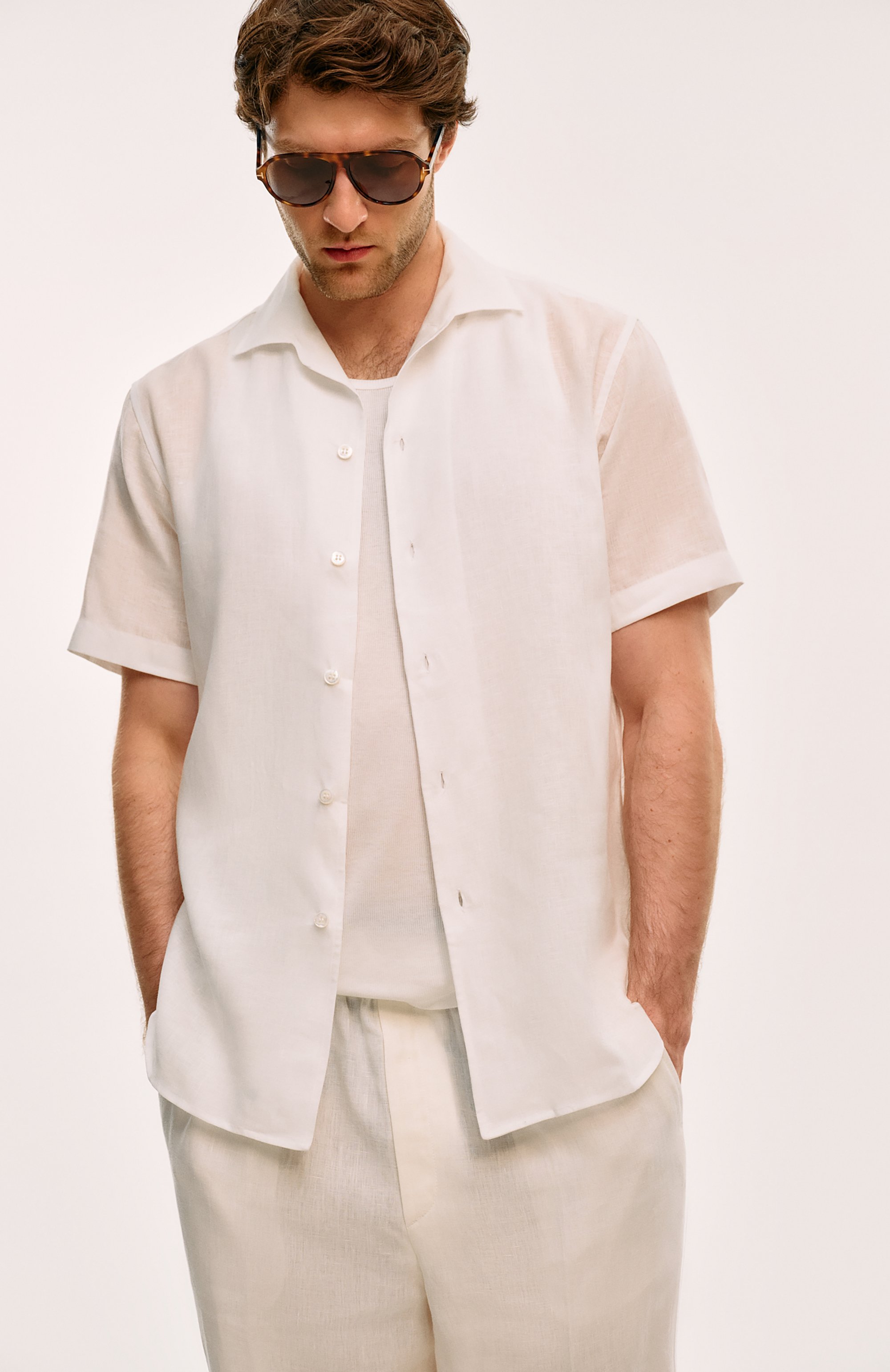 Солнцезащитные очки TOM FORD коричневого цвета по цене 56150 руб., арт. TF1080 53F, фото 6 Солнцезащитные очки TOM FORD, арт. TF1080 53F, фото 6