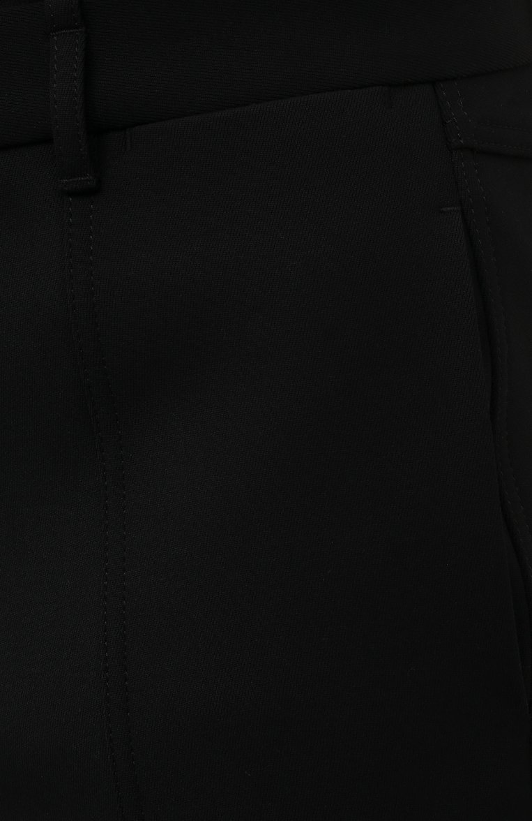 Мужские шерстяные брюки BOTTEGA VENETA черного цвета, арт. 682351/V0IV0 | Фото 5 (Материал внешний: Шерсть; Длина (брюки, джинсы): Стандартные; Случай: Повседневный; Материал сплава: Проставлено; Драгоценные камни: Проставлено; Стили: Минимализм)