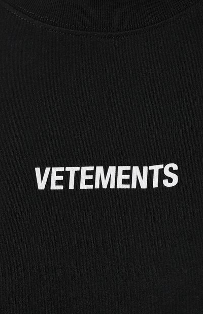 Хлопковая футболка VETEMENTS черного цвета по цене 16450 руб., арт. UAH20TR611/W, фото 5 Хлопковая футболка VETEMENTS, арт. UAH20TR611/W, фото 5