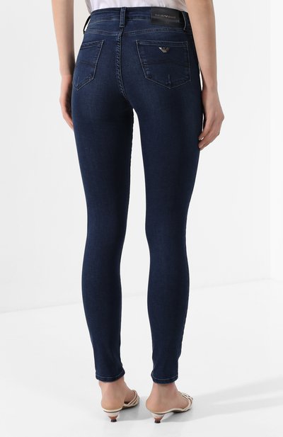Джинсы EMPORIO ARMANI синего цвета по цене 25800 руб., арт. 3H2J20/2D3LZ, фото 4 Джинсы EMPORIO ARMANI, арт. 3H2J20/2D3LZ, фото 4