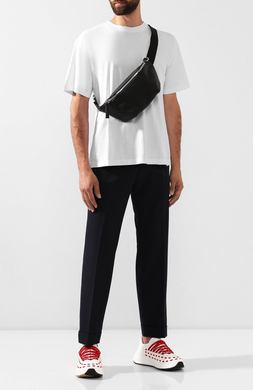 Кожаная поясная сумка BERLUTI черного цвета по цене 105500 руб., арт. M183336, фото 2 Кожаная поясная сумка BERLUTI, арт. M183336, фото 2