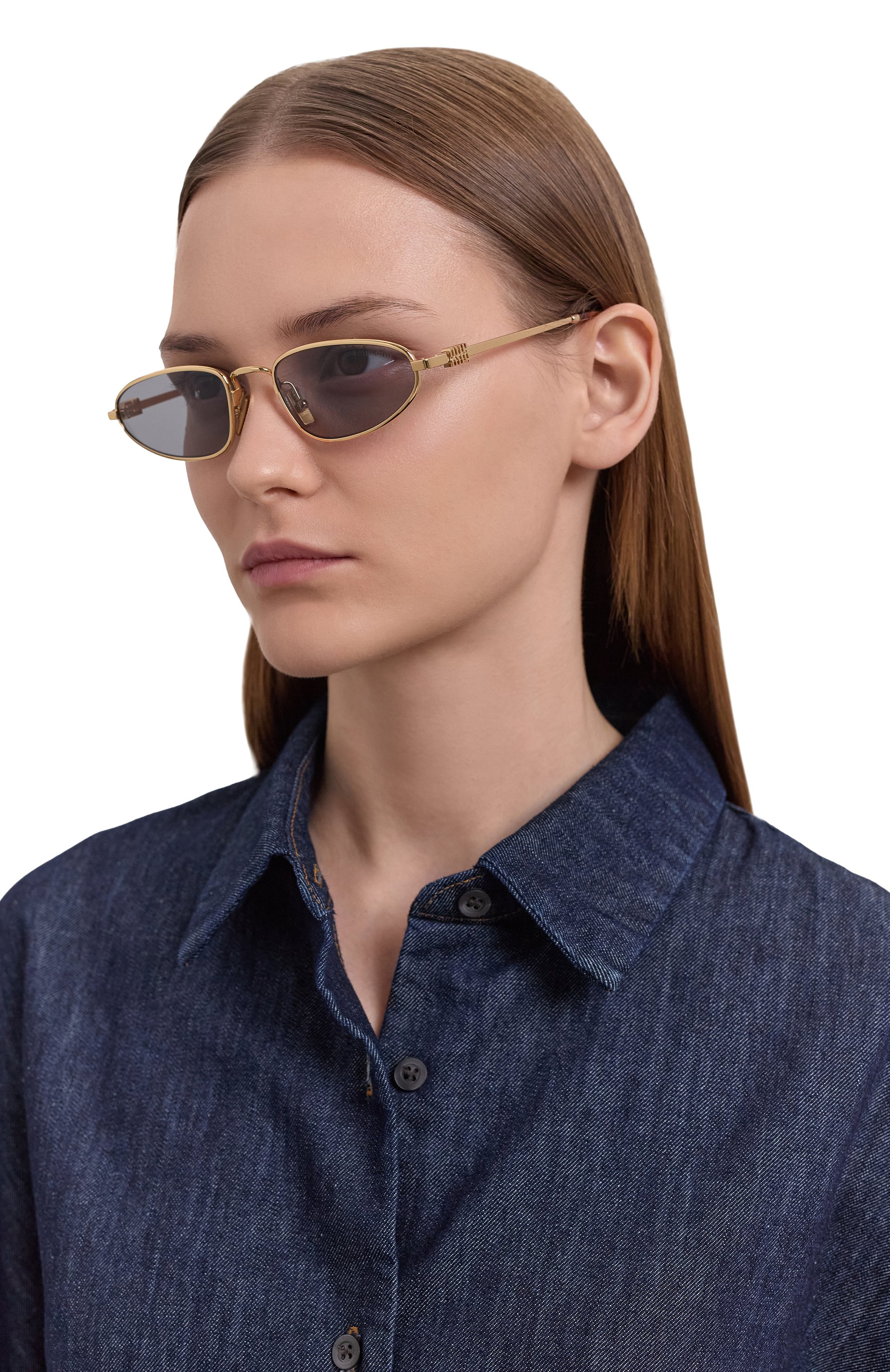 Солнцезащитные очки MIU MIU серого цвета по цене 64450 руб., арт. A52S-5AK400, фото 2 Солнцезащитные очки MIU MIU, арт. A52S-5AK400, фото 2