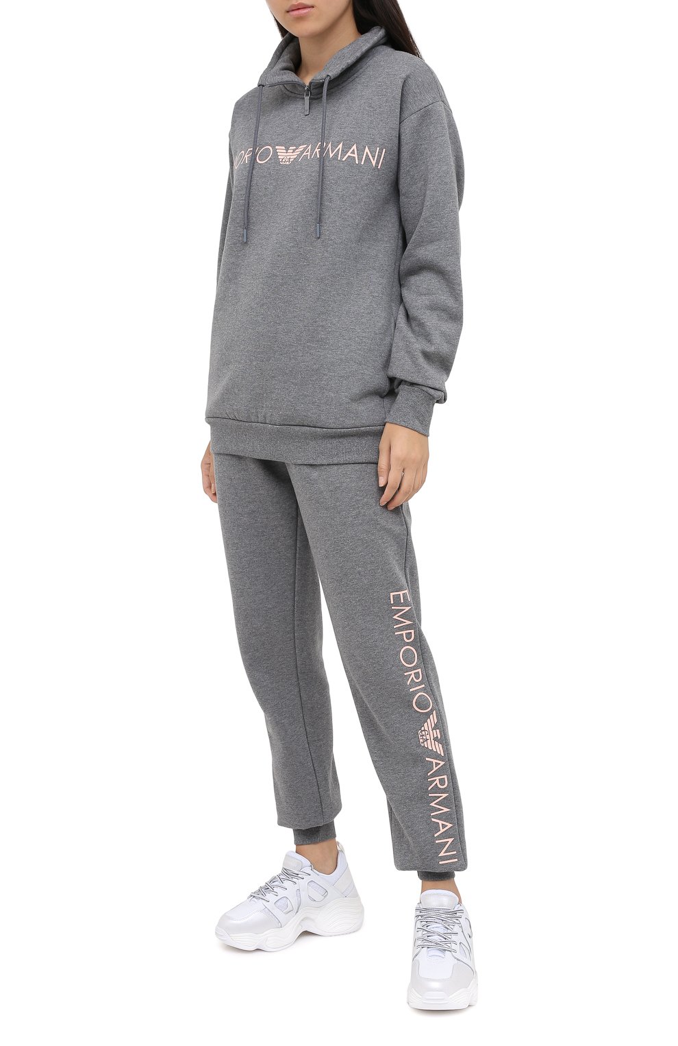 Хлопковые джоггеры EMPORIO ARMANI серого цвета по цене 12400 руб., арт. 164416/0A250, фото 2 Хлопковые джоггеры EMPORIO ARMANI, арт. 164416/0A250, фото 2