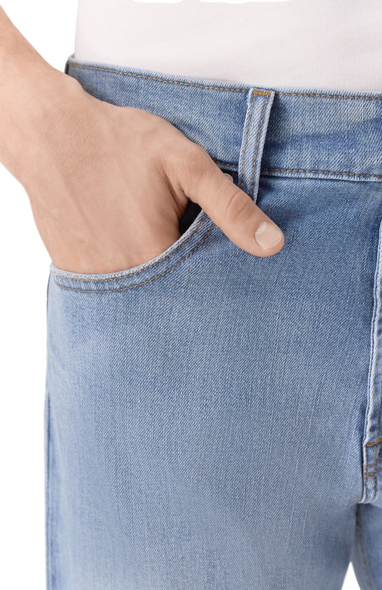Мужские джинсы straight 7 FOR ALL MANKIND голубого цвета, арт. 7T099A56 | Фото 5 (Длина (брюки, джинсы): Стандартные; Детали: Делаве; Материал внешний: Хлопок, Деним; Кросс-КТ: Деним; Силуэт М (брюки): Прямые; Стили: Повседневный; Автоматизация ТО: Проставлено; Автоматизация состава: Проставлено)