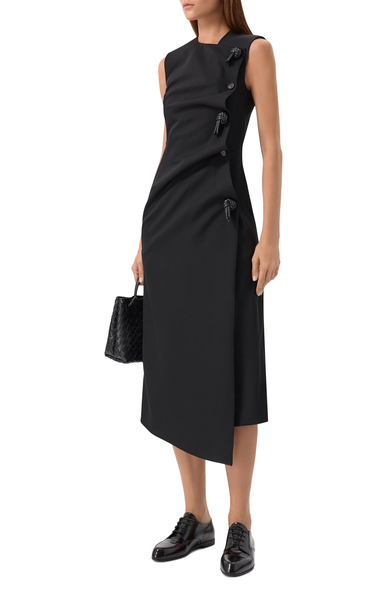 Шерстяное платье BOTTEGA VENETA черного цвета по цене 399500 руб., арт. 873842/V6DB0, фото 2 Шерстяное платье BOTTEGA VENETA, арт. 873842/V6DB0, фото 2