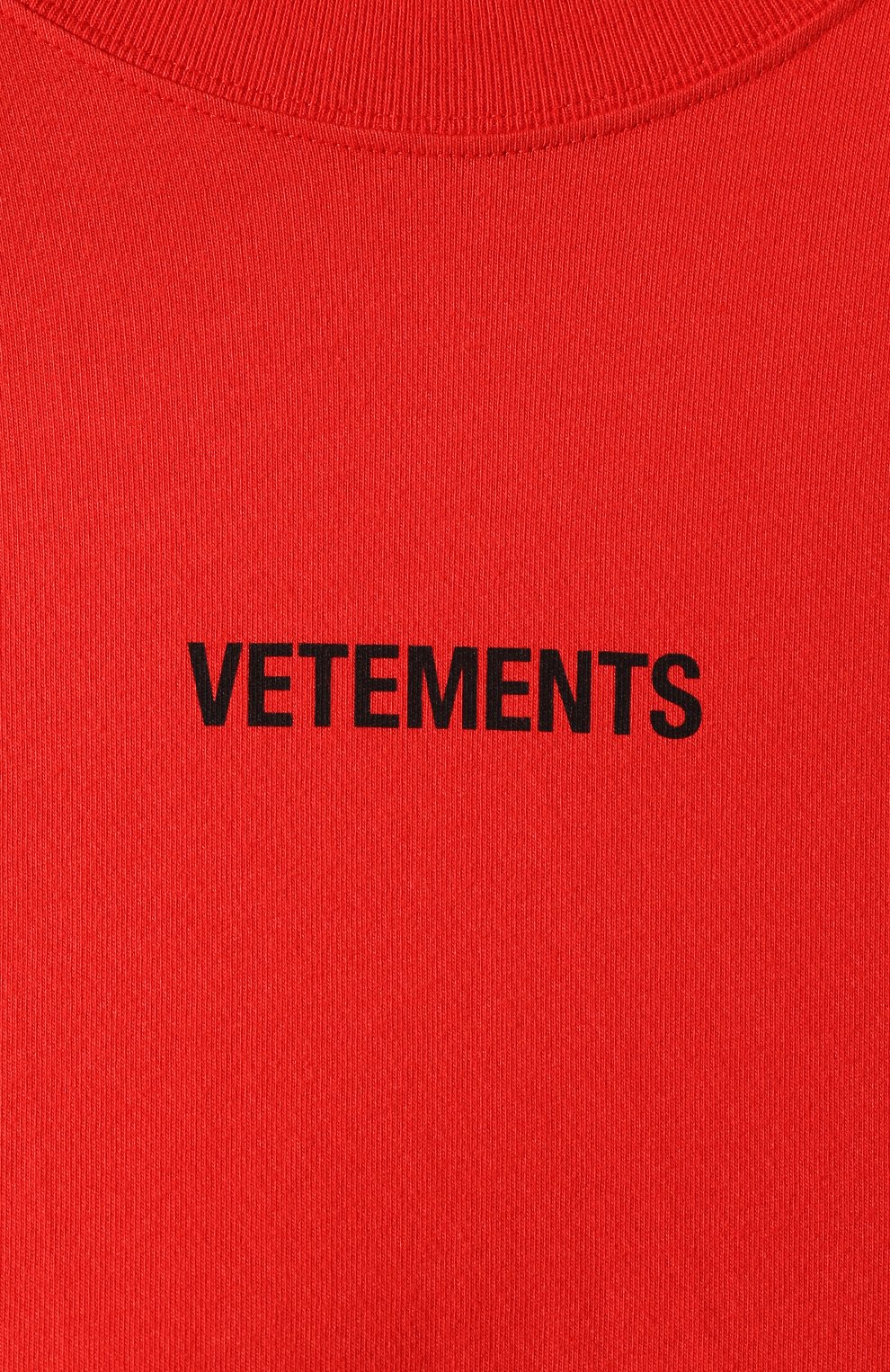 Хлопковая футболка VETEMENTS красного цвета по цене 16450 руб., арт. UAH20TR611/W, фото 5 Хлопковая футболка VETEMENTS, арт. UAH20TR611/W, фото 5