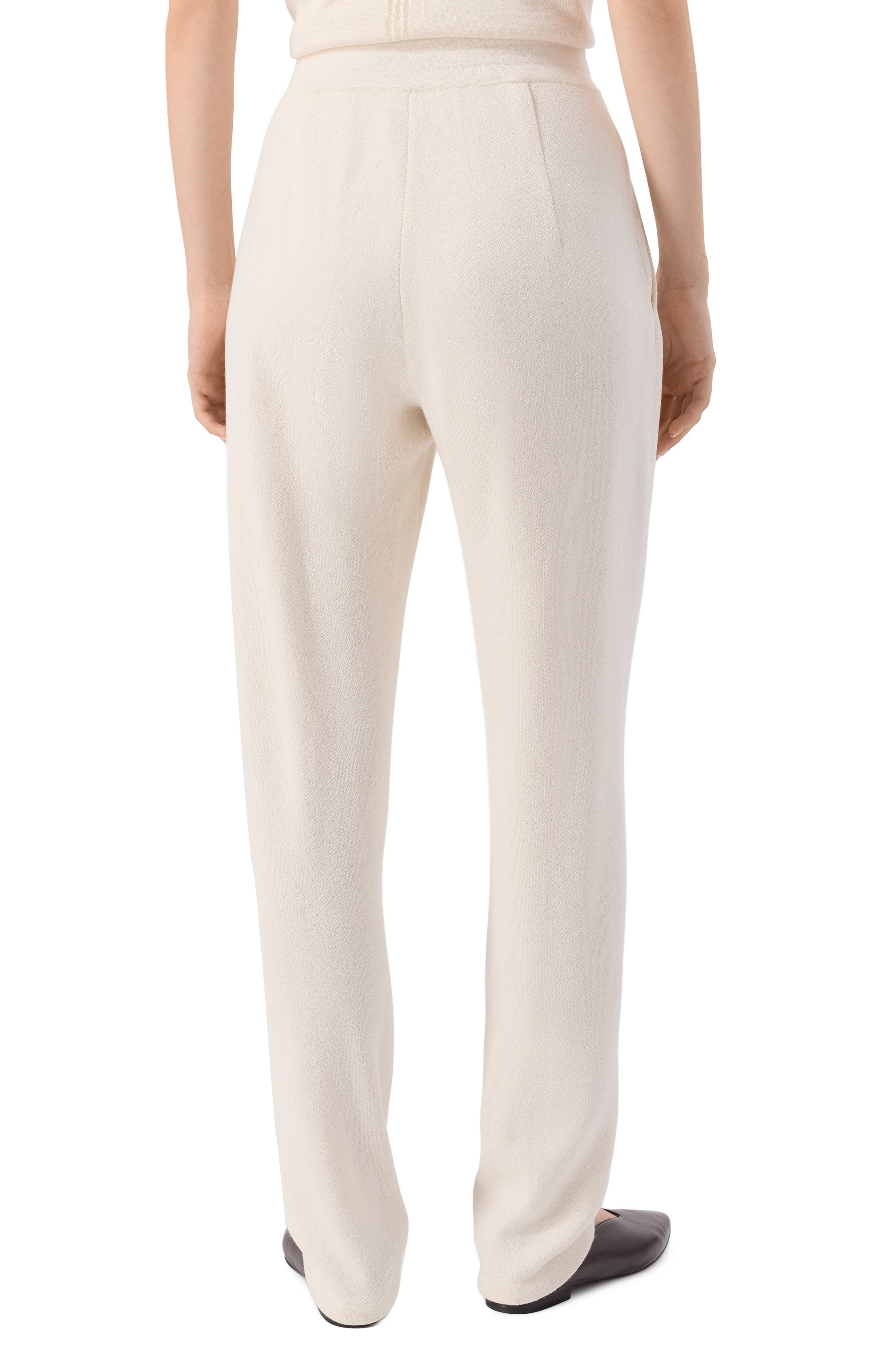 Брюки из шелка и кашемира FREEAGE кремового цвета по цене 72600 руб., арт. W26.PT122.6030.101, фото 4 Брюки из шелка и кашемира FREEAGE, арт. W26.PT122.6030.101, фото 4