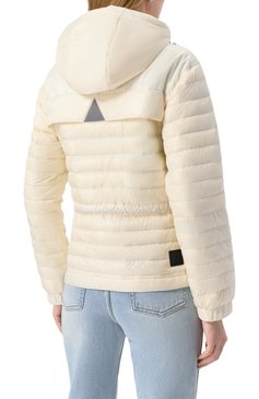 Женская пуховая куртка MONCLER GRENOBLE кремового цвета, арт. 1A000075/7595B | Фото 4 (Материал подклада: Синтетический материал; Материал внешний: Синтетический материал; Длина (верхняя одежда): Короткие; Рукава: Длинные; Стили: Спорт-шик; Кросс-КТ: Куртка, Утепленные; Автоматизация ТО: Проставлено; Автоматизация состава: Проставлено)