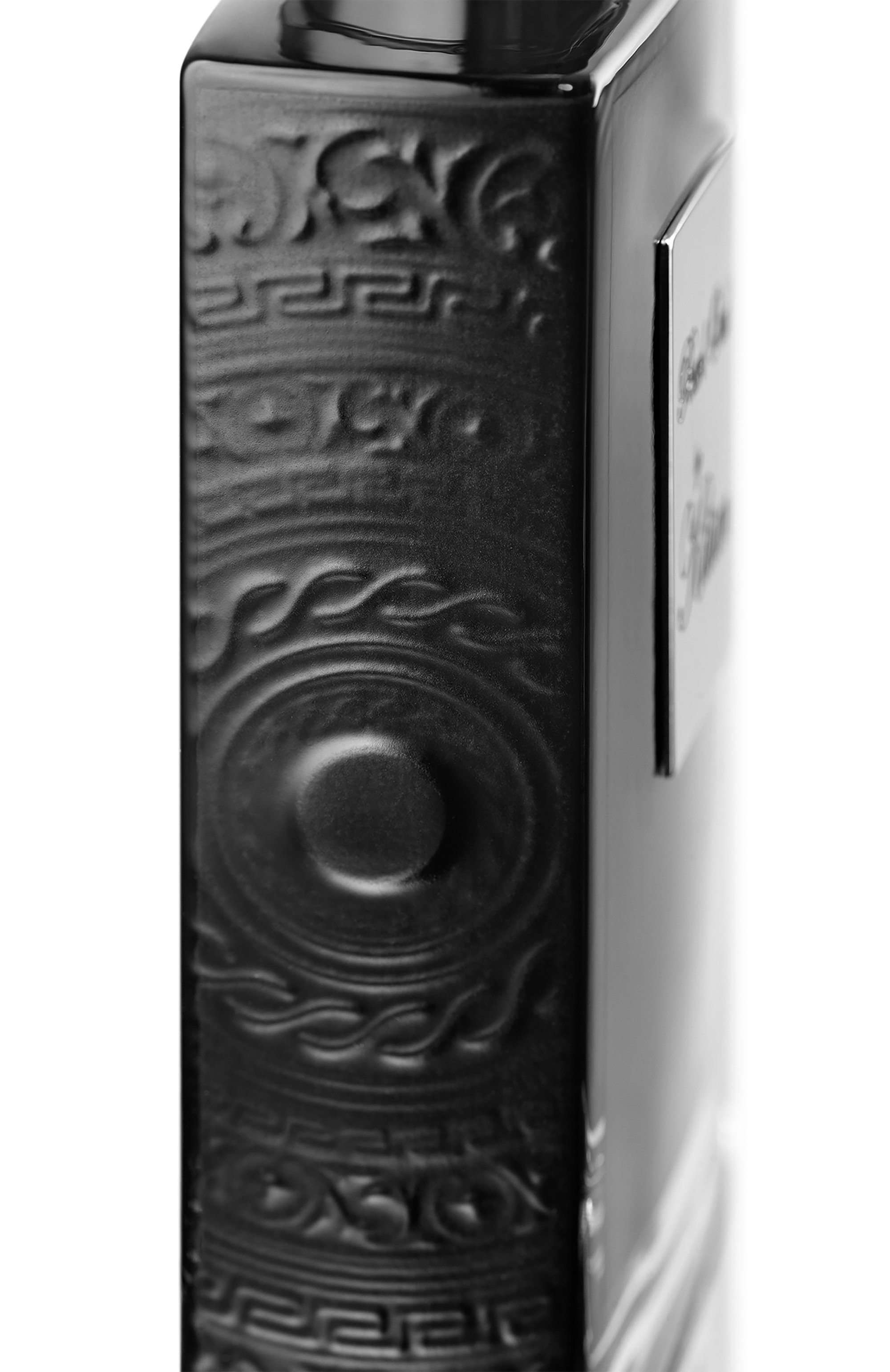 Парфюмерная вода dark lord (50ml) KILIAN PARIS бесцветного цвета по цене 33700 руб., арт. 3700550218333, фото 3 Парфюмерная вода dark lord (50ml) KILIAN PARIS, арт. 3700550218333, фото 3