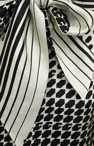 Шелковая блузка GUCCI черно-белого цвета по цене 172800 руб., арт. 467085/ZAGI9, фото 5 Шелковая блузка GUCCI, арт. 467085/ZAGI9, фото 5