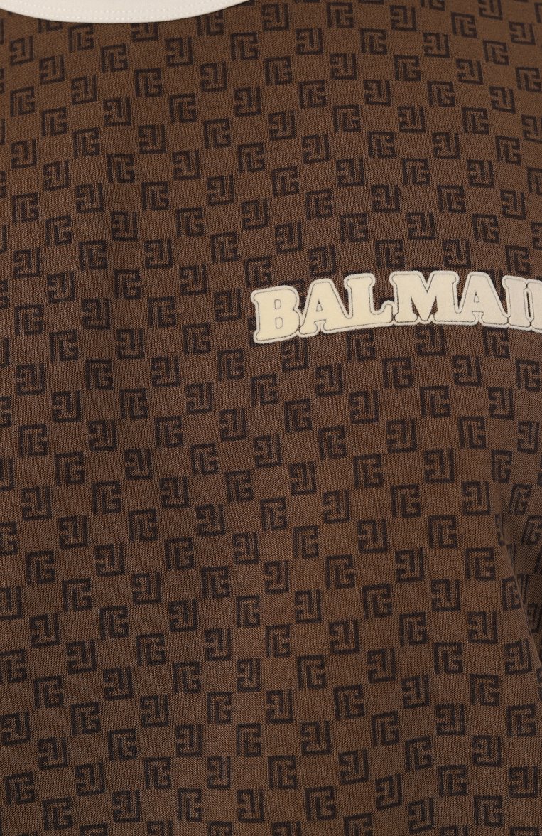 Женская хлопковая футболка BALMAIN коричневого цвета, арт. BF0EE009/BC56 | Фото 5 (Рукава: Короткие; Материал внешний: Хлопок; Длина (для топов): Укороченные; Стили: Кэжуэл; Принт: С принтом; Автоматизация ТО: Проставлено; Автоматизация состава: Проставлено)