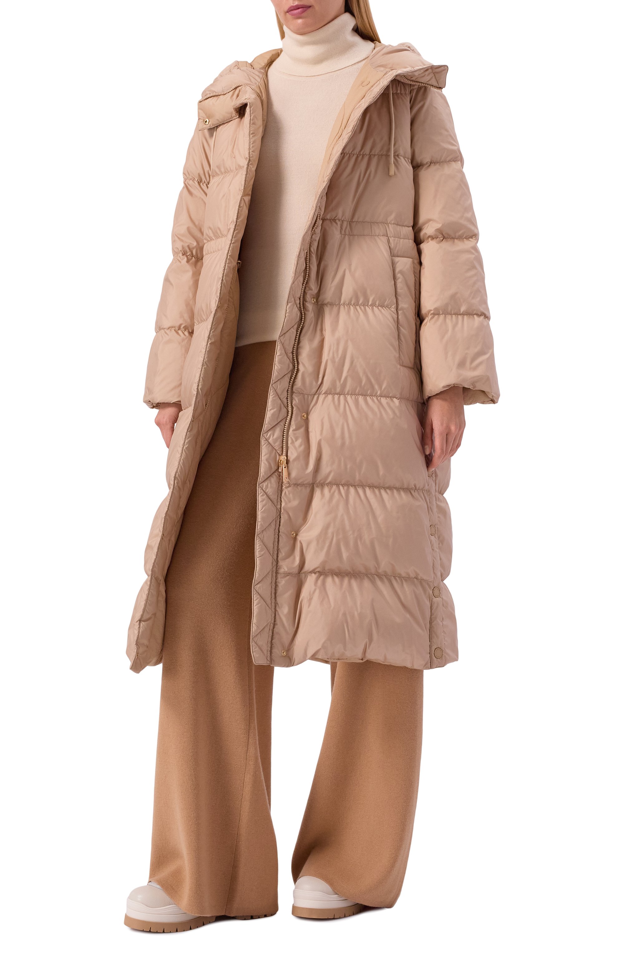 Пуховик WEEKEND MAX MARA бежевого цвета по цене 98400 руб., арт. N0VAK, фото 2 Пуховик WEEKEND MAX MARA, арт. N0VAK, фото 2