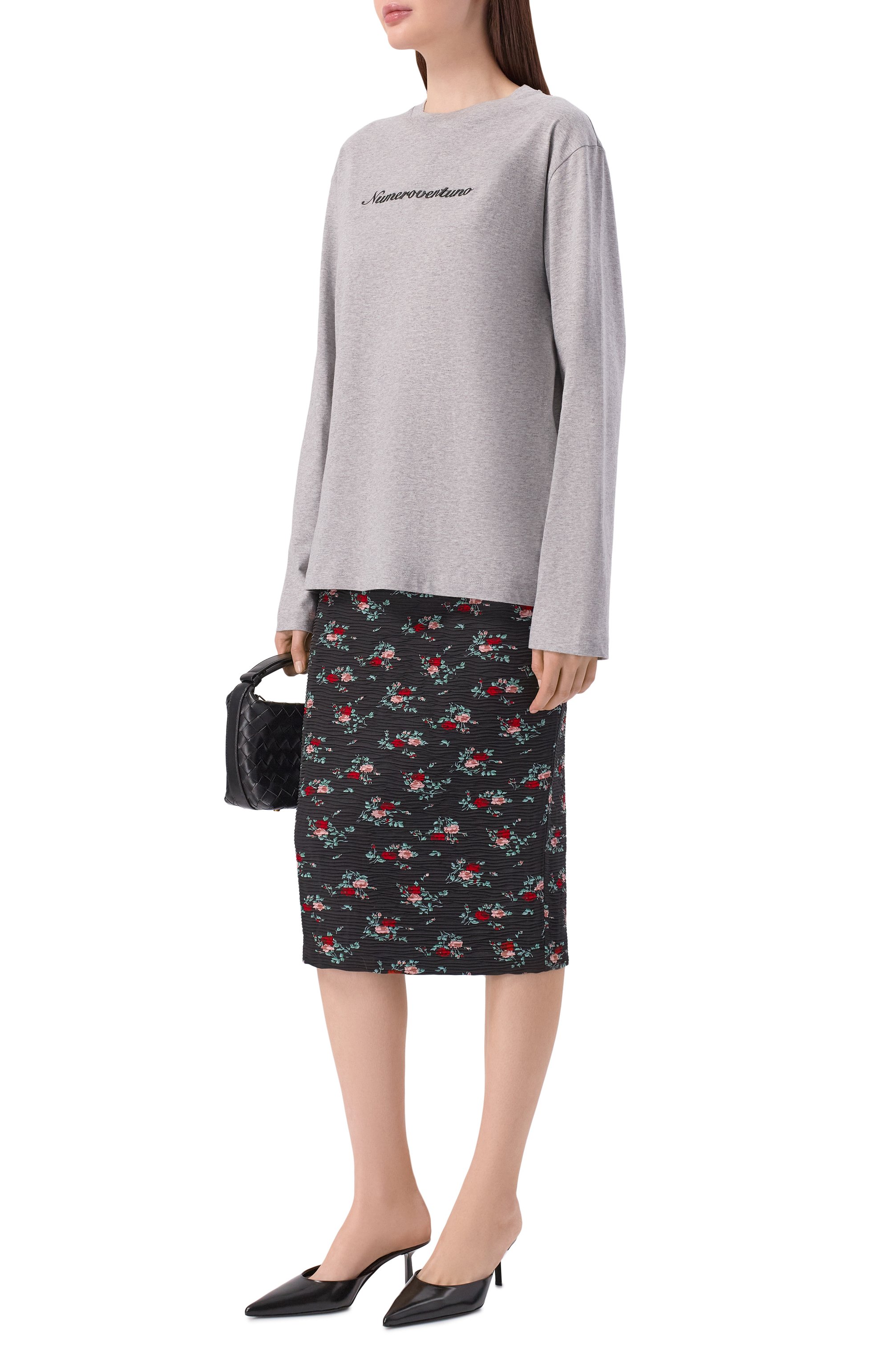 Хлопковый лонгслив N21 серого цвета по цене 29950 руб., арт. 19I N2M0/F011/4157, фото 2 Хлопковый лонгслив N21, арт. 19I N2M0/F011/4157, фото 2