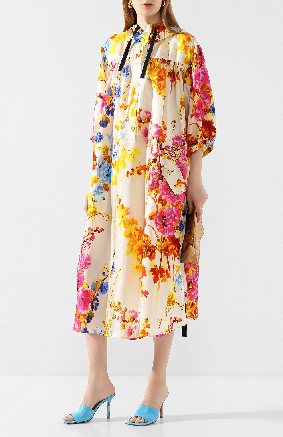 Платье из вискозы DRIES VAN NOTEN кремового цвета по цене 99500 руб., арт. 201-11082-9404, фото 2 Платье из вискозы DRIES VAN NOTEN, арт. 201-11082-9404, фото 2
