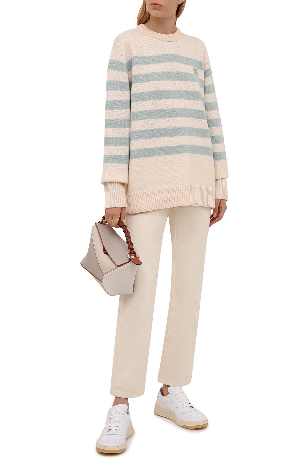 Шерстяной свитер ACNE STUDIOS светло-бежевого цвета по цене 28500 руб., арт. C60041/W, фото 2 Шерстяной свитер ACNE STUDIOS, арт. C60041/W, фото 2