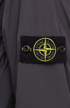 Мужской утепленный бомбер STONE ISLAND темно-серого цвета, арт. 731540423 | Фото 5 (Материал подклада: Синтетический материал; Материал внешний: Синтетический материал; Длина (верхняя одежда): Короткие; Рукава: Длинные; Мужское Кросс-КТ: Верхняя одежда, утепленные куртки; Принт: Без принта; Кросс-КТ: Куртка, бомбер; Стили: Кэжуэл; Драгоценные камни: Проставлено; Материал сплава: Проставле�но)