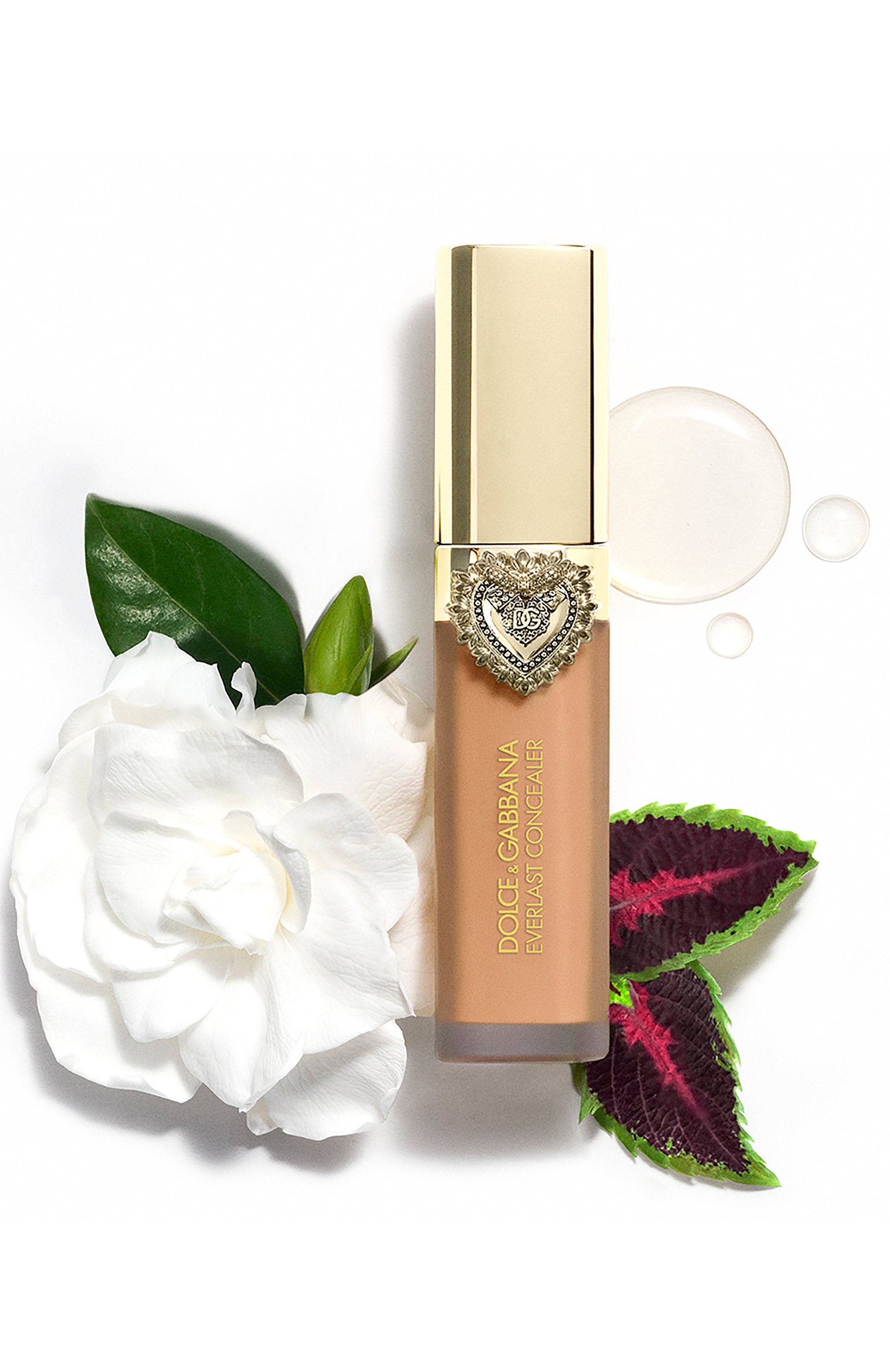 Консилер для лица everlast concealer, оттенок 18 medium (11ml) DOLCE & GABBANA цвета по цене 4490 руб., арт. 8057971186112, фото 7 Консилер для лица everlast concealer, оттенок 18 medium (11ml) DOLCE & GABBANA, арт. 8057971186112, фото 7