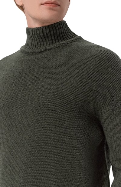 Свитер из шерсти и кашемира JIL SANDER хаки цвета по цене 169500 руб., арт. J22GP0313/J14860, фото 5 Свитер из шерсти и кашемира JIL SANDER, арт. J22GP0313/J14860, фото 5