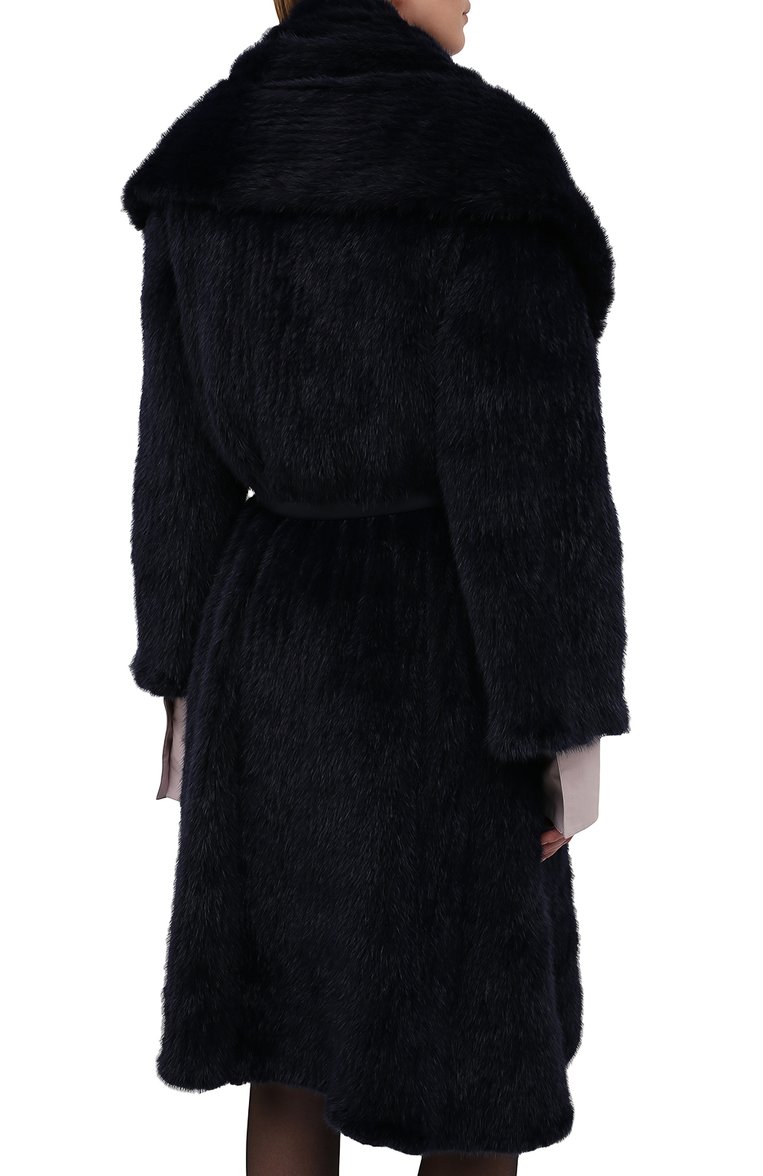 Женская шуба из меха норки VALENTINO синего цвета, арт. WF3FAN50TDK | Фото 4 (Рукава: Длинные; Длина (верхняя одежда): До колена; Стили: Кэжуэл; Материал внешний: Натуральный мех; Материал сплава: Проставлено; Драгоценные камни: Проставлено; Кросс-КТ: Куртка)