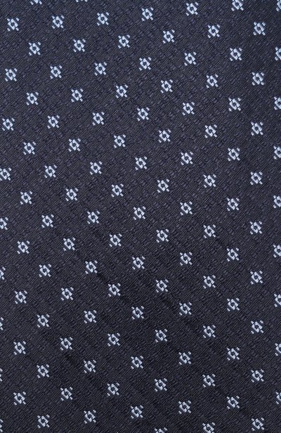 Шелковый галстук CANALI темно-синего цвета по цене 21450 руб., арт. 18/HJ04705, фото 4 Шелковый галстук CANALI, арт. 18/HJ04705, фото 4