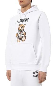 Мужской хлопковое худи MOSCHINO белого цвета, арт. V1716/0228 | Фото 3 (Рукава: Длинные; Длина (для топов): Стандартные; Принт: С принтом; Мужское Кросс-КТ: Худи-одежда; Материал сплава: Проставлено; Материал внешний: Хлопок; Стили: Спорт-шик; Драгоценные камни: Проставлено)