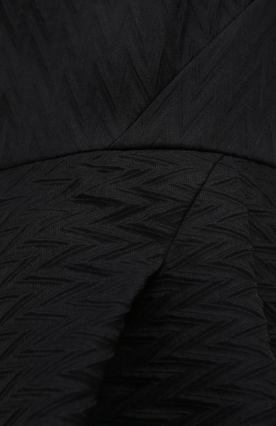 Платье из шелка и вискозы ROLAND MOURET черного цвета по цене 299500 руб., арт. PW20/S0935/F0428, фото 5 Платье из шелка и вискозы ROLAND MOURET, арт. PW20/S0935/F0428, фото 5