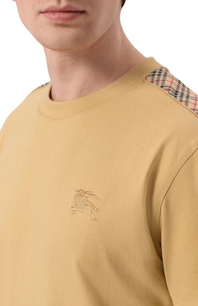 Хлопковая футболка BURBERRY бежевого цвета по цене 59950 руб., арт. 8106247, фото 5 Хлопковая футболка BURBERRY, арт. 8106247, фото 5