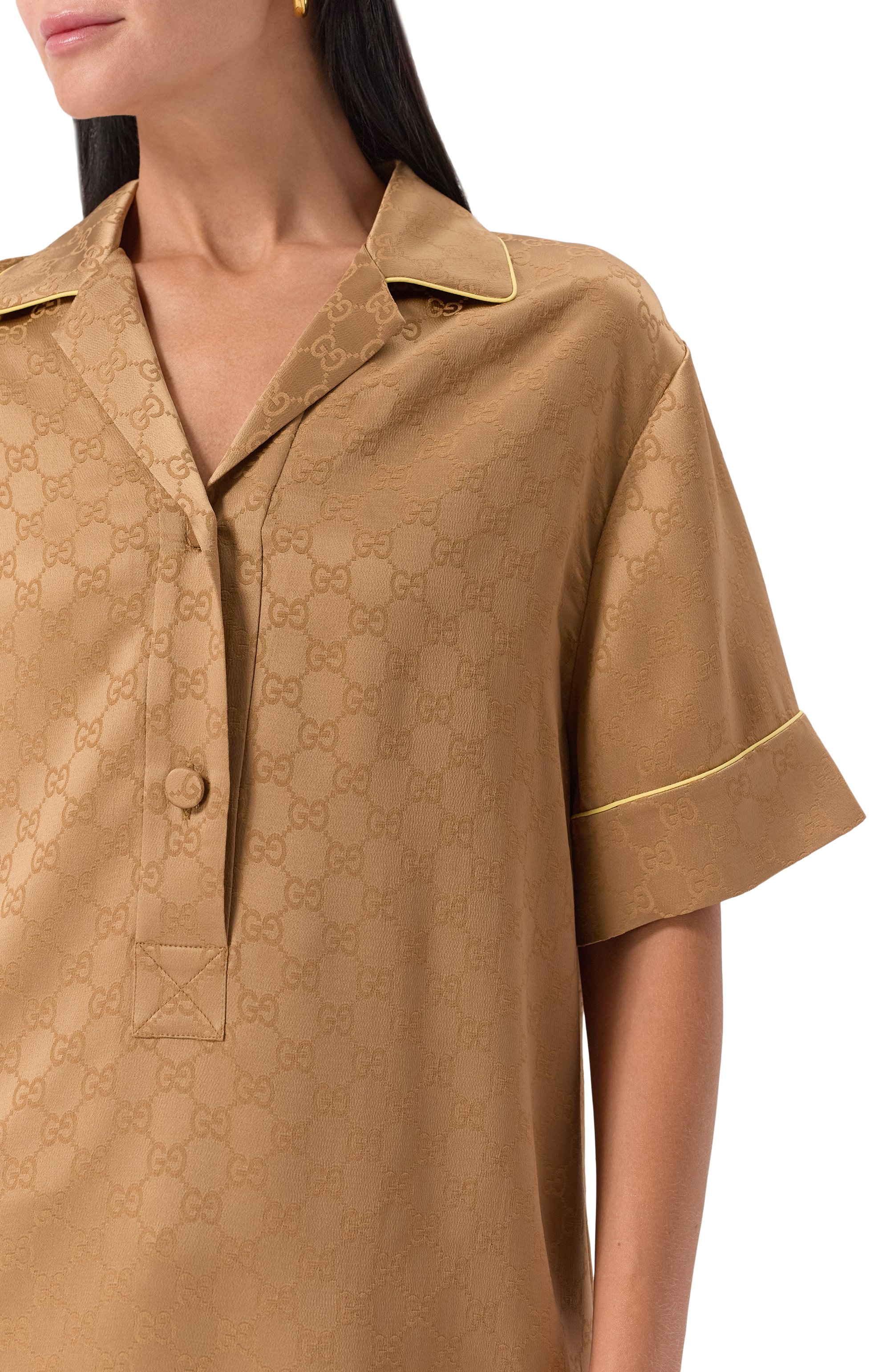 Поло GUCCI бежевого цвета по цене 194500 руб., арт. 814927/ZAQKJ, фото 5 Поло GUCCI, арт. 814927/ZAQKJ, фото 5