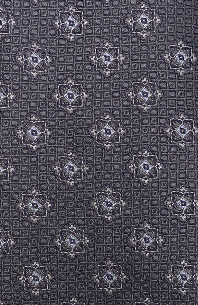 Шелковый галстук CANALI серого цвета по цене 21450 руб., арт. 18/HJ04720, фото 4 Шелковый галстук CANALI, арт. 18/HJ04720, фото 4