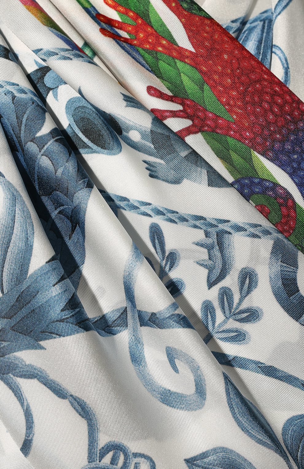 Шелковый платок lemur KIRILL OVCHINNIKOV белого цвета по цене 35200 руб., арт. 135\Lw, фото 5 Шелковый платок lemur KIRILL OVCHINNIKOV, арт. 135\Lw, фото 5