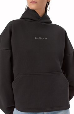 Женский хлопковое худи BALENCIAGA черного цвета, арт. 818545/TQVY1 | Фото 5 (Длина (для топов): Стандартные; Рукава: Длинные; Материал внешний: Хлопок; Стили: Кэжуэл; Женское Кросс-КТ: Худи-одежда)