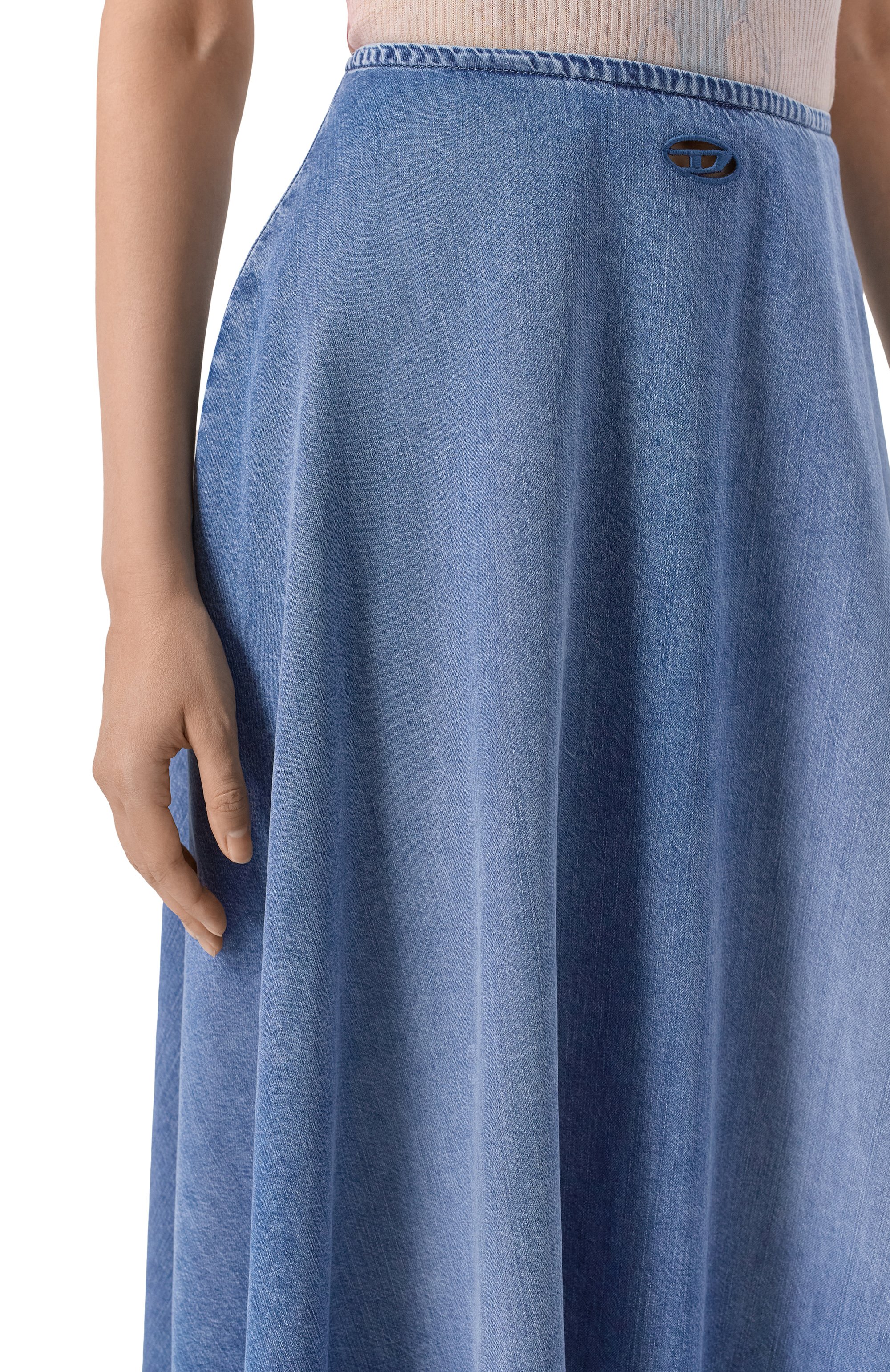 Джинсовая юбка de-annie DIESEL голубого цвета по цене 27850 руб., арт. A20376/068VY, фото 5 Джинсовая юбка de-annie DIESEL, арт. A20376/068VY, фото 5