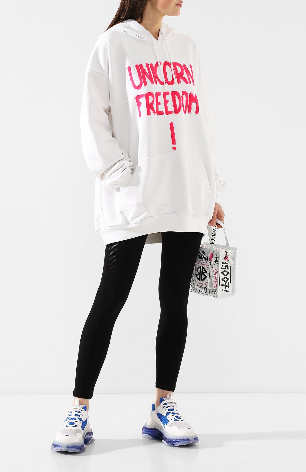 Хлопковое худи VETEMENTS белого цвета по цене 56400 руб., арт. SS20TR377 1619/W/WHITE, фото 2 Хлопковое худи VETEMENTS, арт. SS20TR377 1619/W/WHITE, фото 2