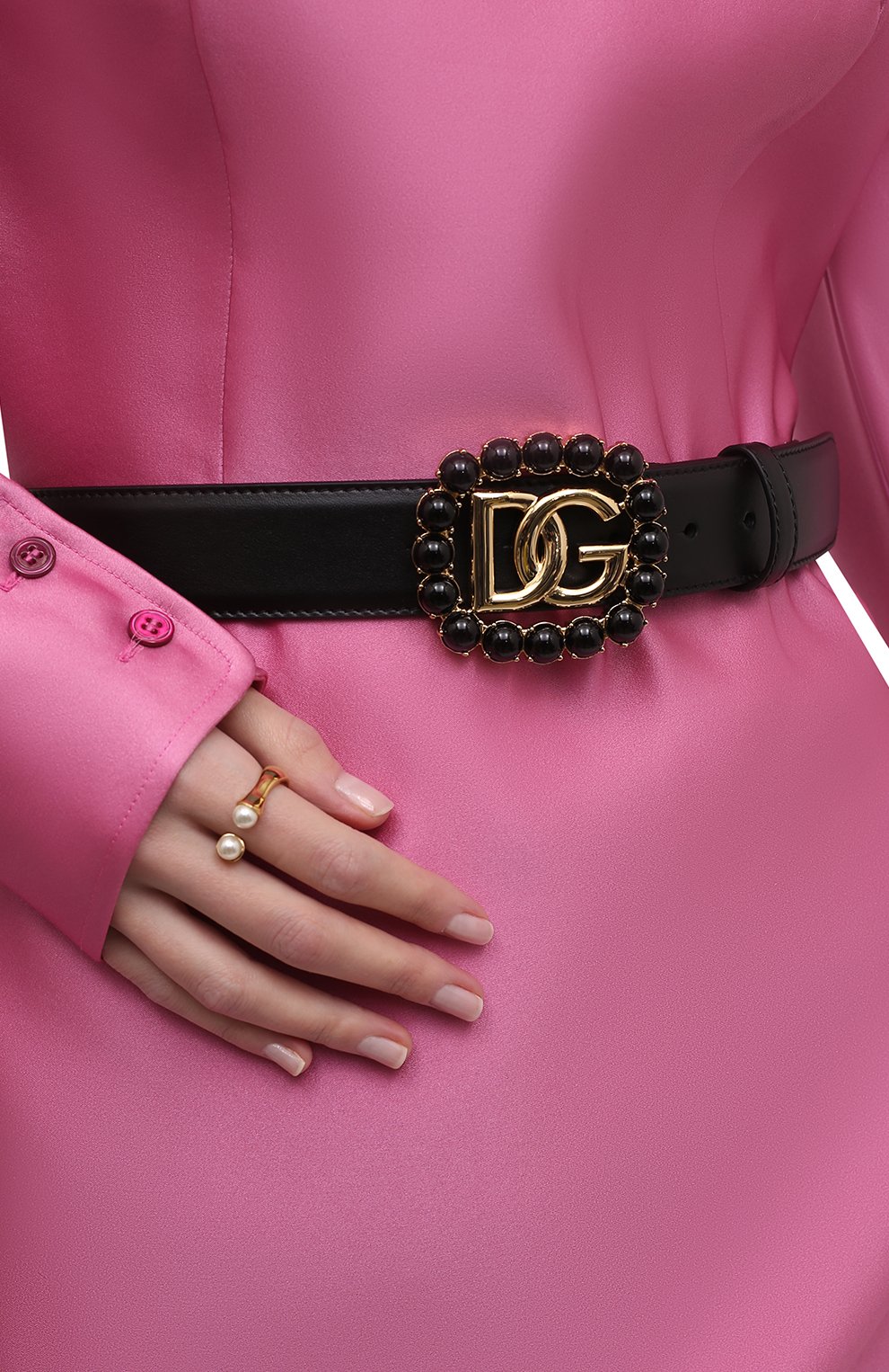 Кожаный ремень DOLCE & GABBANA черного цвета по цене 72150 руб., арт. BE1481/AQ627, фото 2 Кожаный ремень DOLCE & GABBANA, арт. BE1481/AQ627, фото 2