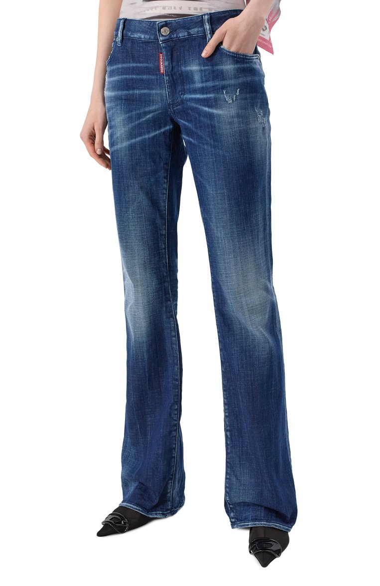 Женские джинсы DSQUARED2 синего цвета, арт. S72LB0844/S30342 | Фото 3 (Длина (брюки, джинсы): Удлиненные; Материал внешний: Хлопок, Деним; Детали: Делаве; Силуэт Ж (брюки и джинсы): Расклешенные; Кросс-КТ: Деним; Стили: Гранж)